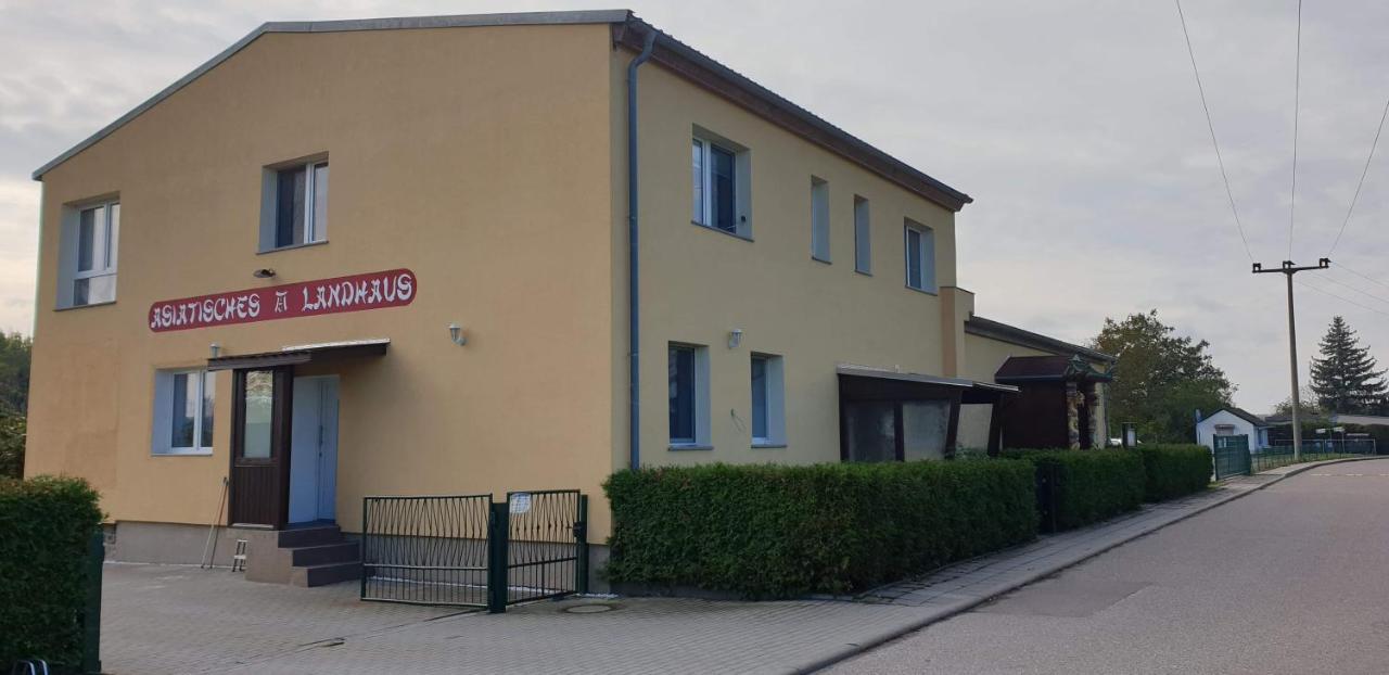 Asiatisches Landhaus Braunsbedra Exterior foto