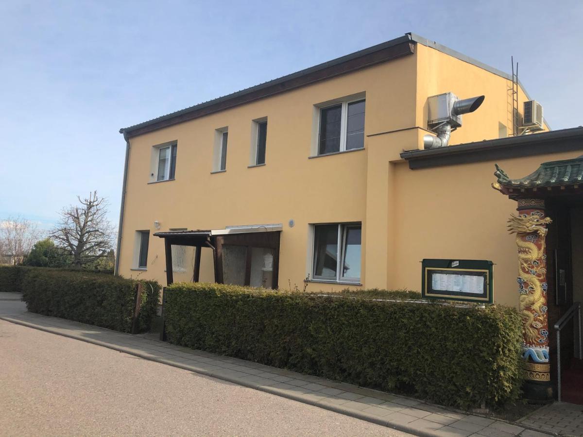 Asiatisches Landhaus Braunsbedra Exterior foto